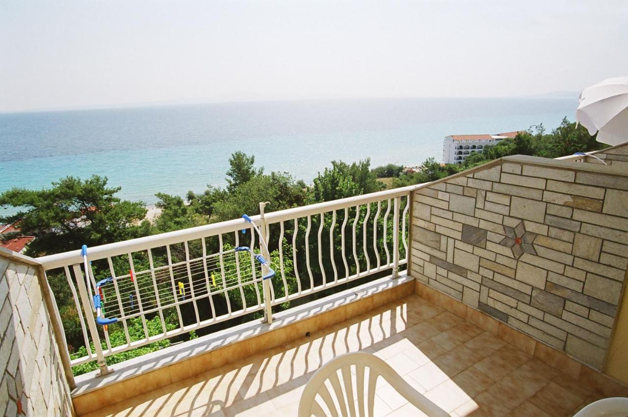 Nikos Rooms Kallithea Kallithea  Exteriör bild