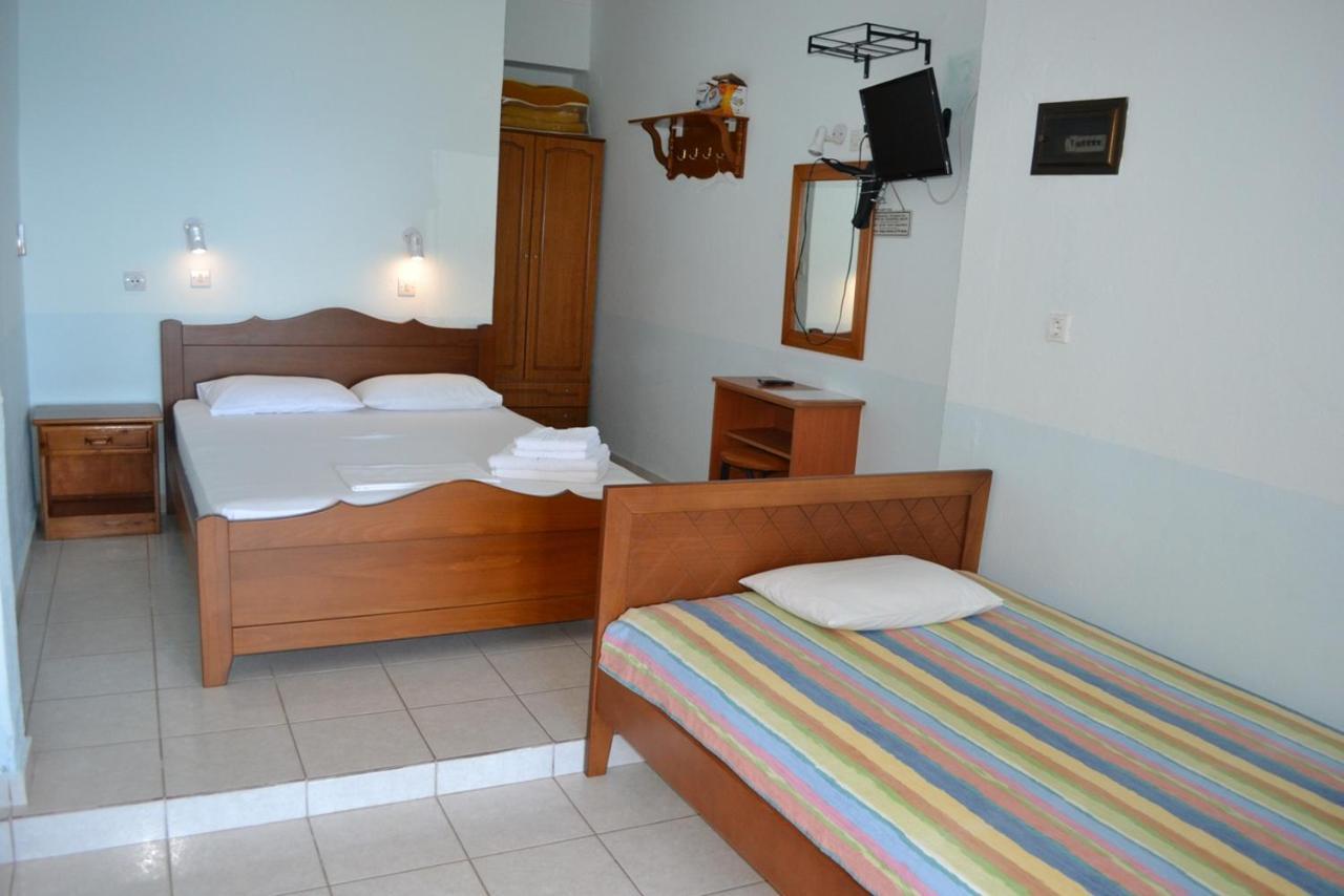 Nikos Rooms Kallithea Kallithea  Exteriör bild