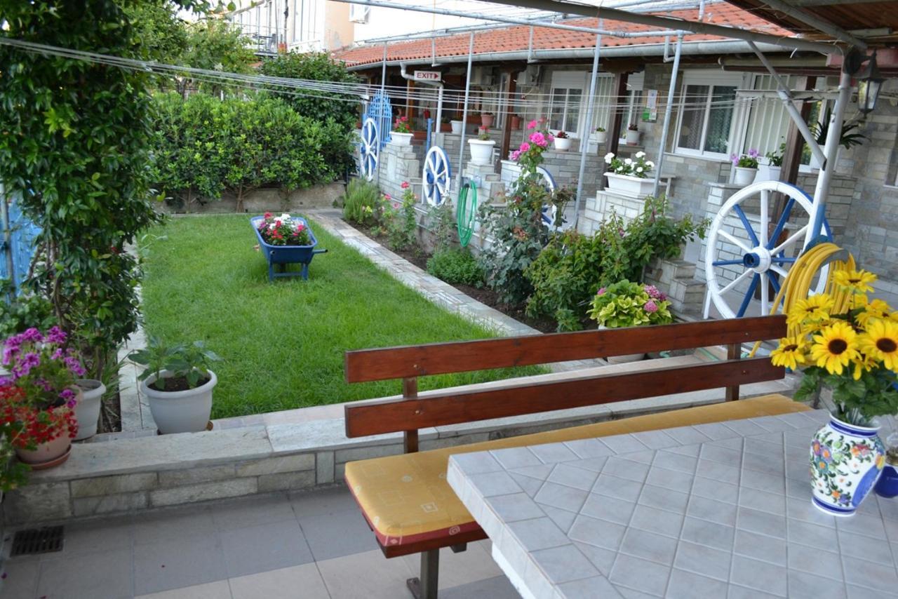 Nikos Rooms Kallithea Kallithea  Exteriör bild