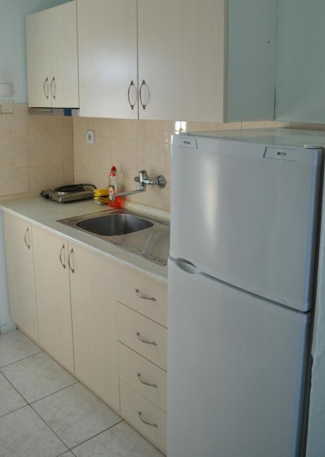 Nikos Rooms Kallithea Kallithea  Exteriör bild